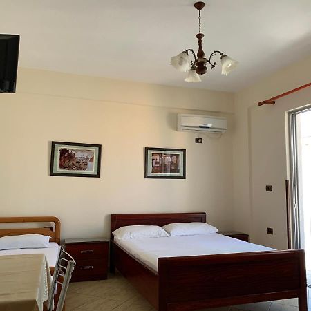 The First Hotel Saranda Exteriör bild