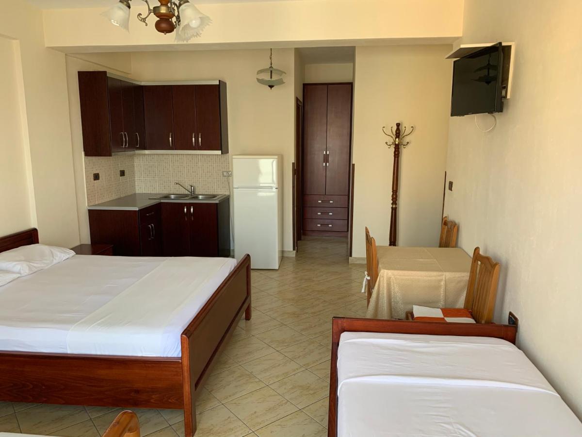 The First Hotel Saranda Exteriör bild