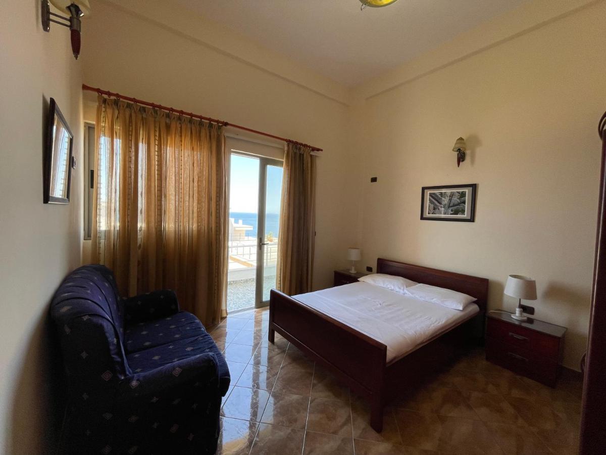 The First Hotel Saranda Exteriör bild