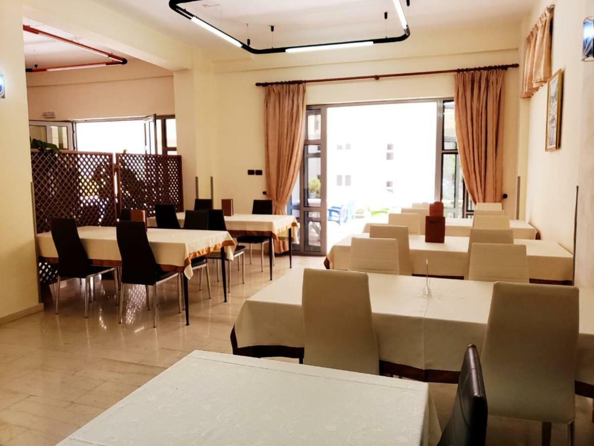 The First Hotel Saranda Exteriör bild