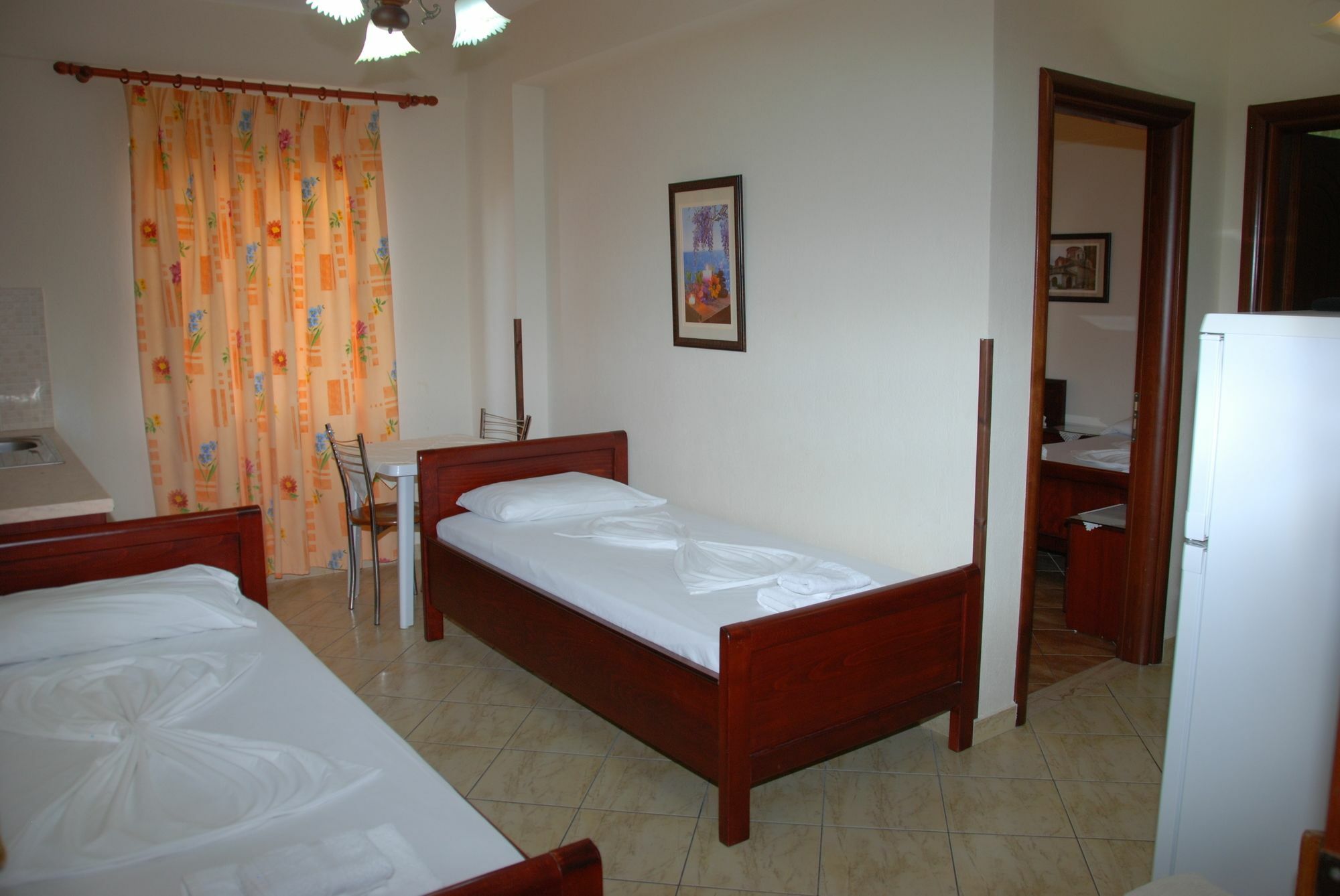 The First Hotel Saranda Exteriör bild